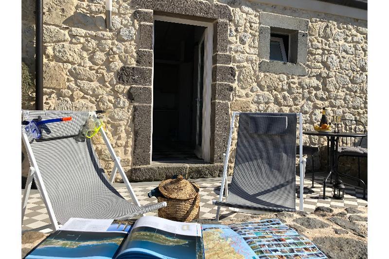 La Petite Maison Tresnuraghes Exterior photo